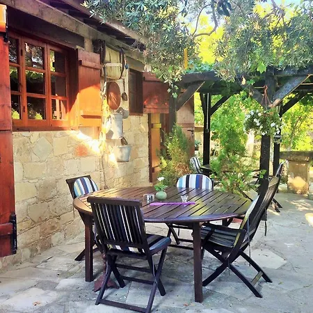 Holiday home Walnut Grove Vouni