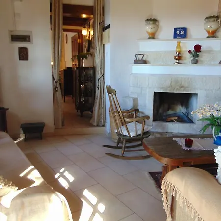 Walnut Grove Tatil Evi Vouni